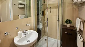 Hotel Ara