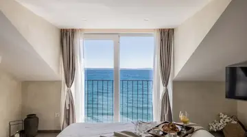 Hotel Aria
