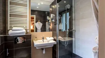 Hotel Ariane Montparnasse by Patrick Hayat