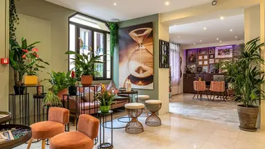 Hotel Ariane Montparnasse by Patrick Hayat