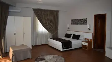 HOTEL ARVI