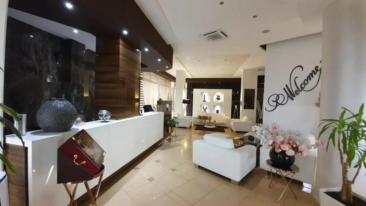 HOTEL ARVI