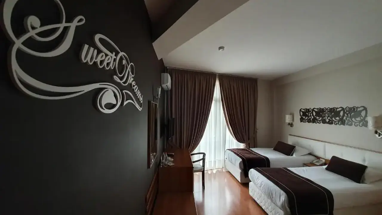 HOTEL ARVI