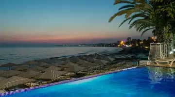 Hotel Aska Just In Beach