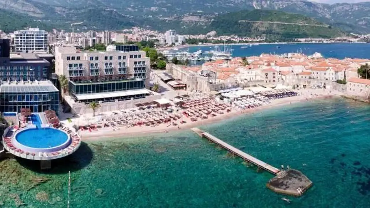 Hotel Avala Resorts & Villas