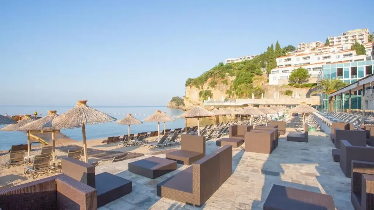 Hotel Avala Resorts & Villas
