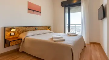 Hotel Avila In***