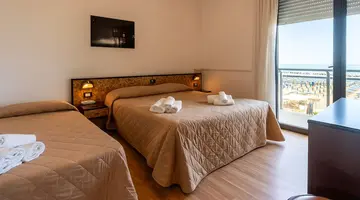 Hotel Avila In***