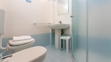 Hotel Avila In***