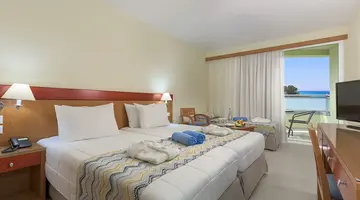 Hotel Avra Beach