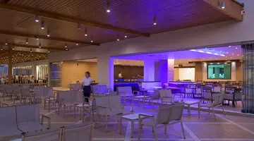 Hotel Avra Beach