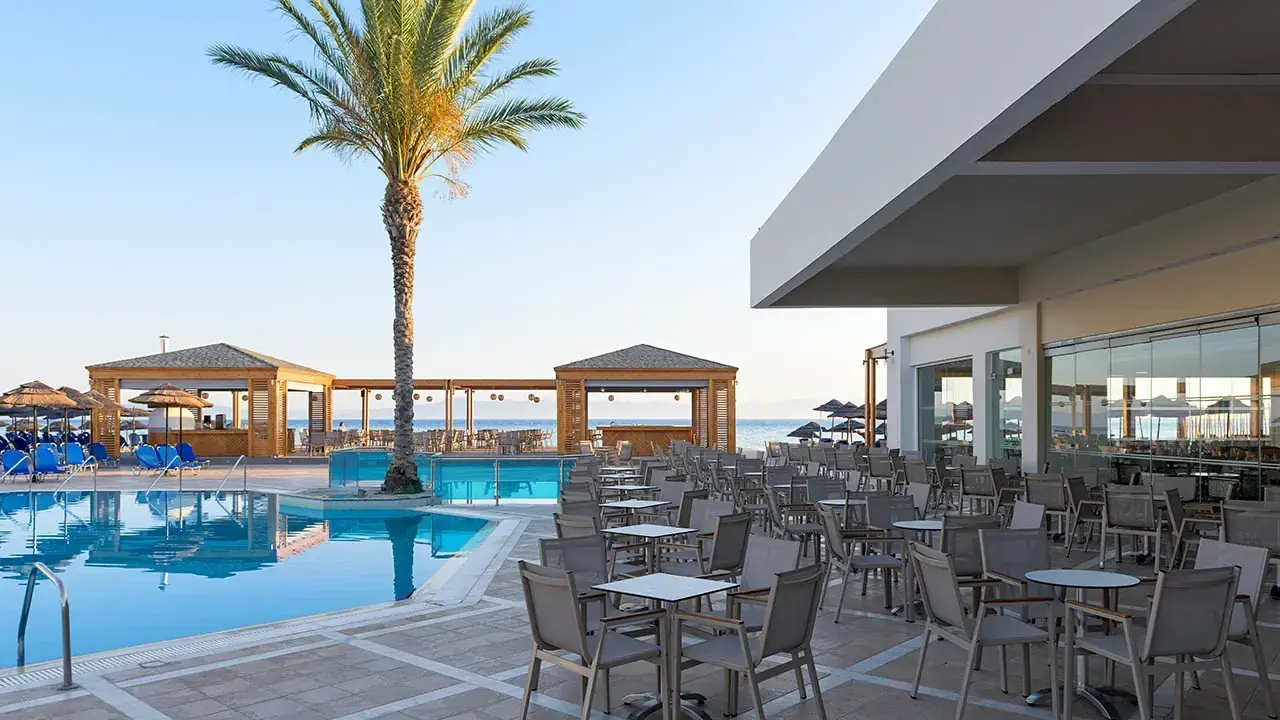 Hotel Avra Beach