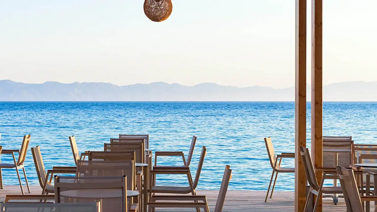 Hotel Avra Beach