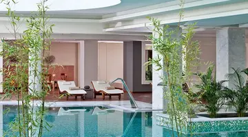 Hotel Avra Imperial