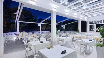 Hotel Bacchus