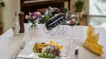 Hotel Bacchus