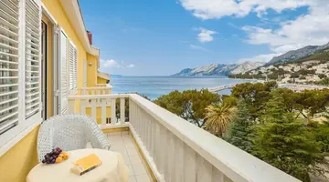 Hotel Bacchus