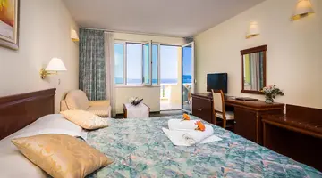 Hotel Bacchus