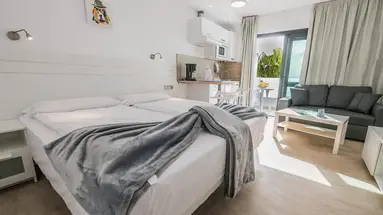 Hotel Bahia Calma Beach