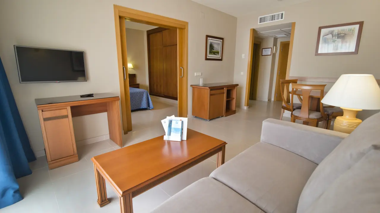 HOTEL BAHIA TROPICAL
