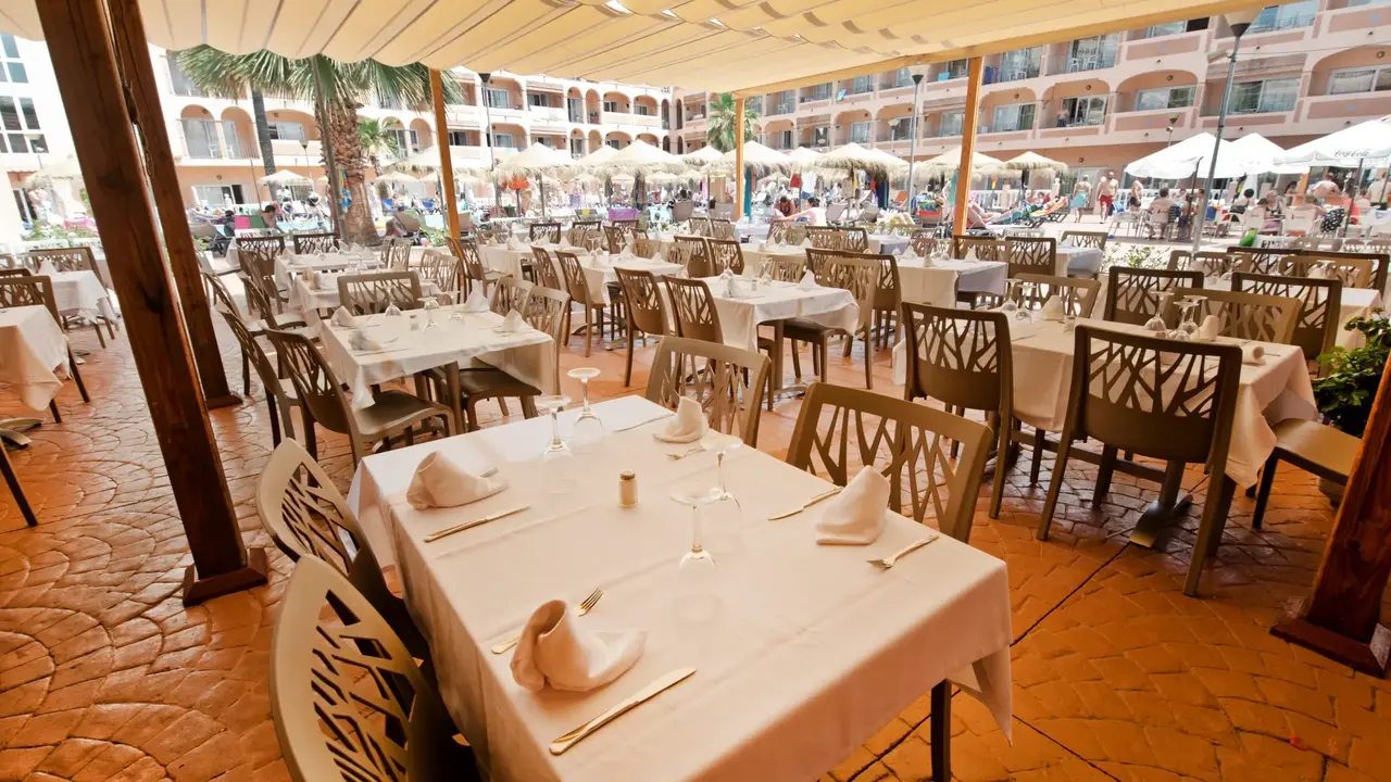 HOTEL BAHIA TROPICAL
