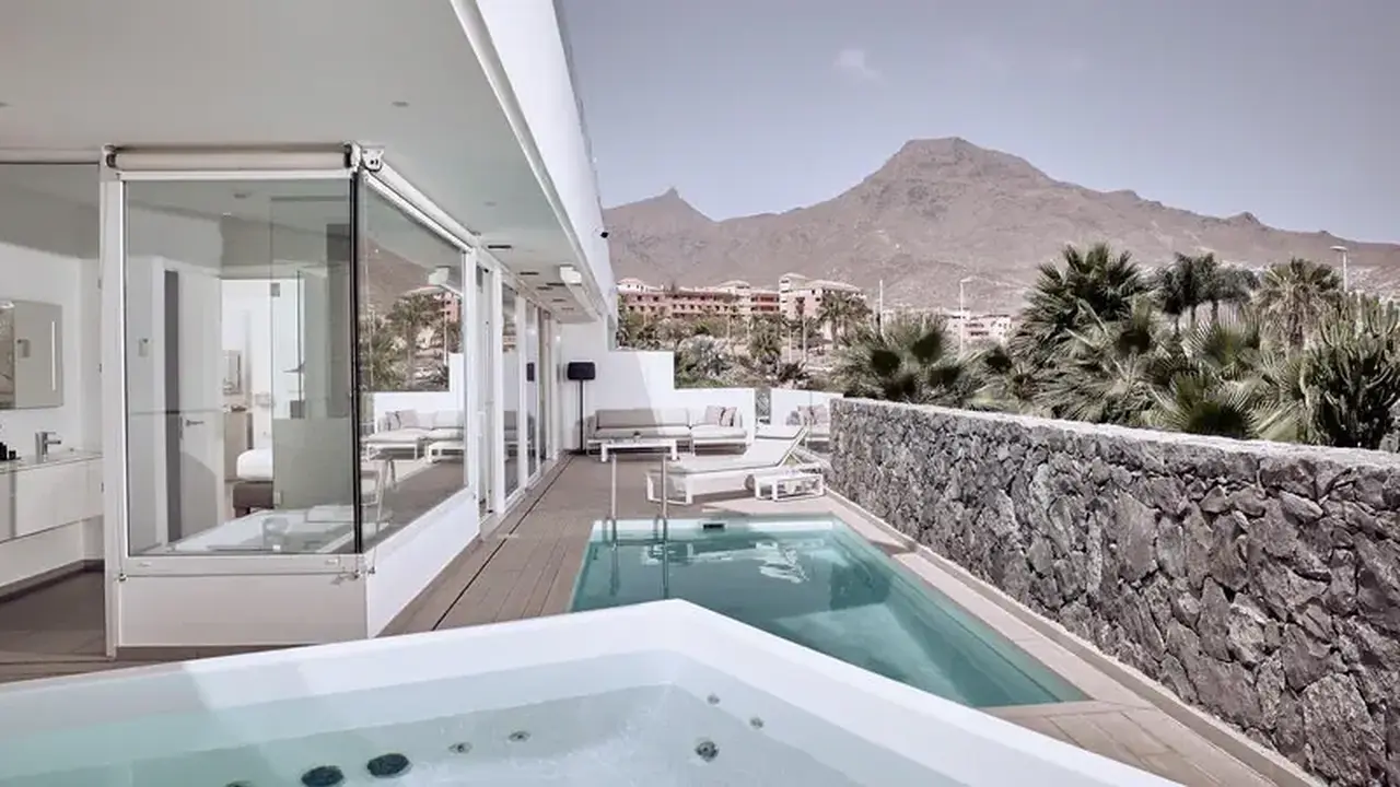 Hotel Baobab Suites