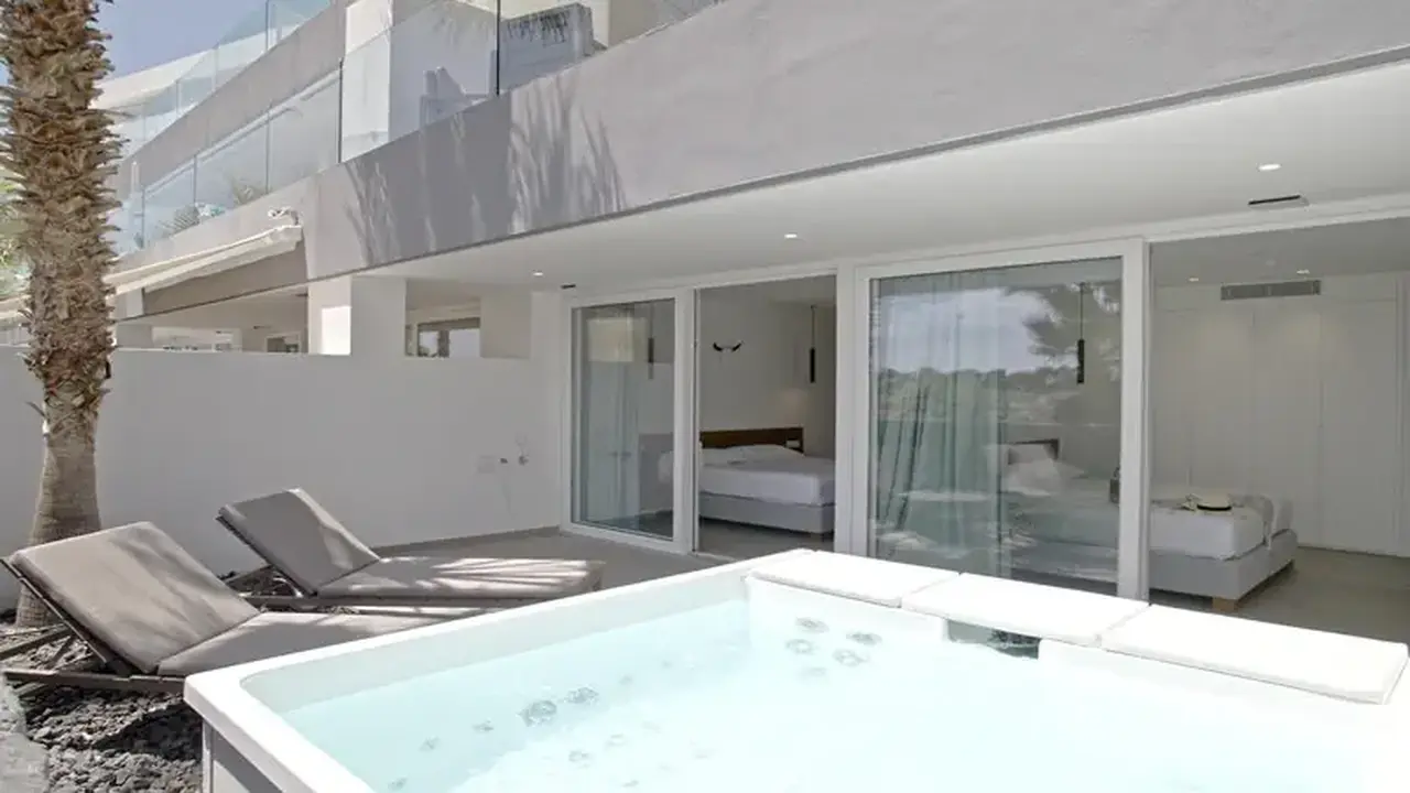Hotel Baobab Suites