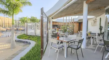 Hotel Baobab Suites