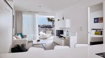 Hotel Baobab Suites