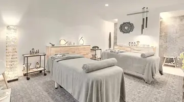 Hotel Baobab Suites