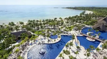 HOTEL BARCELO MAYA BEACH.