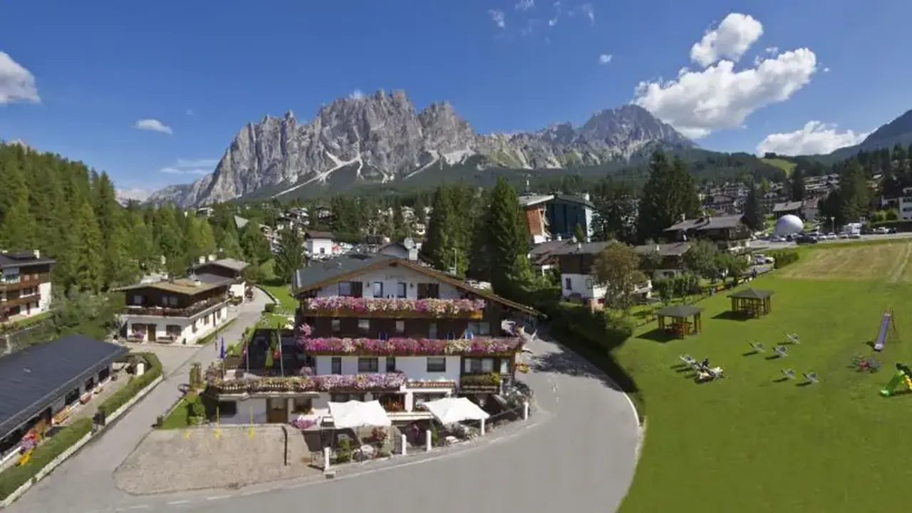 Hotel Barisetti