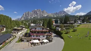 Hotel Barisetti