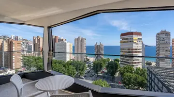 Hotel Belroy