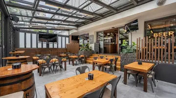 Hotel Belroy