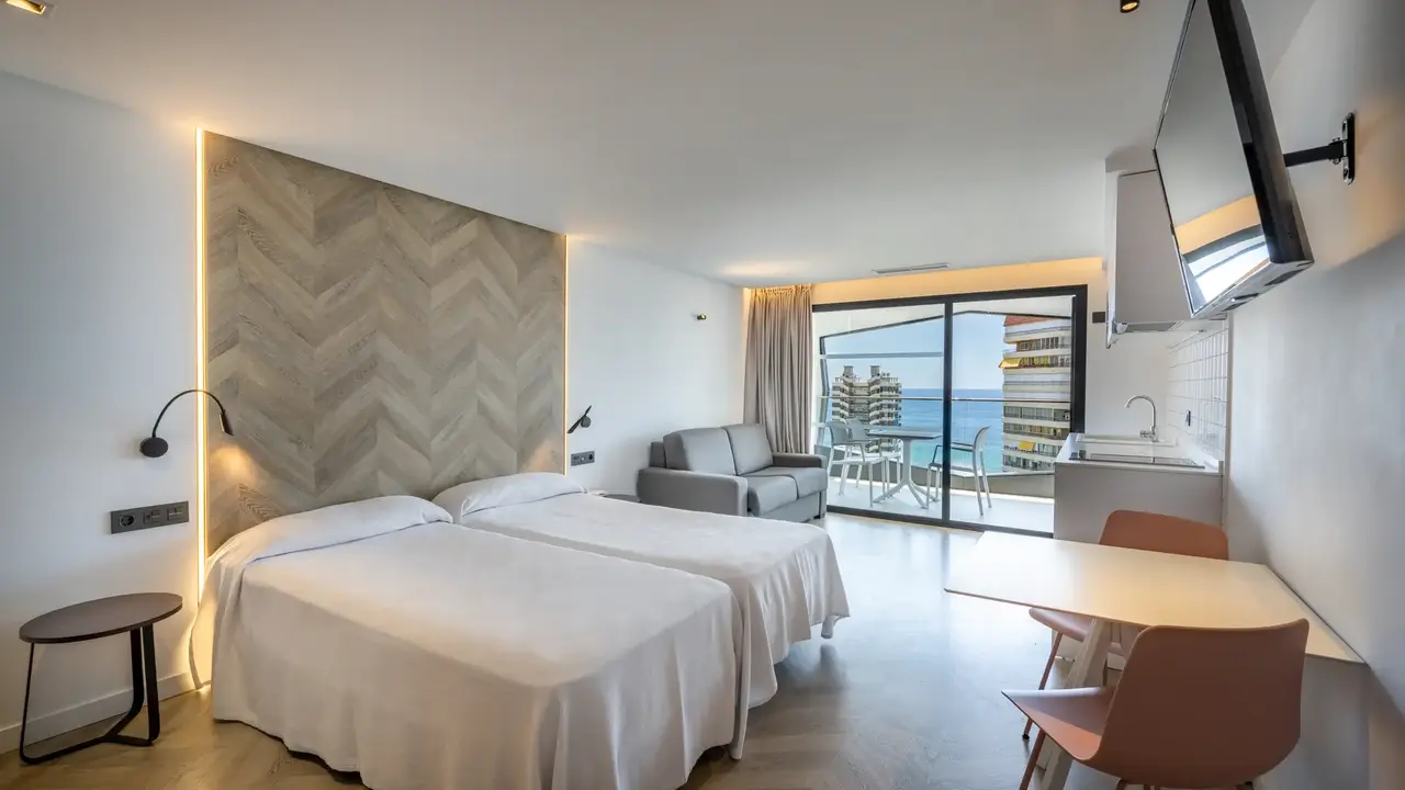 Hotel Belroy