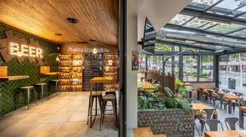 Hotel Belroy