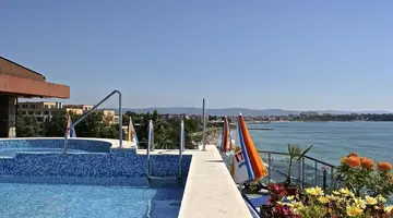 HOTEL BIJOU