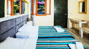 HOTEL BLEU NUIT