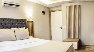 HOTEL BLEU NUIT