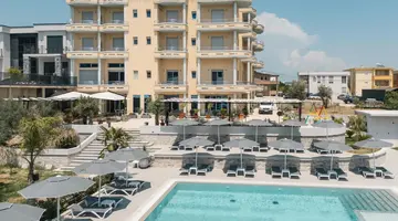 Hotel Blue Moon