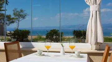 Hotel Blue Waves Resort