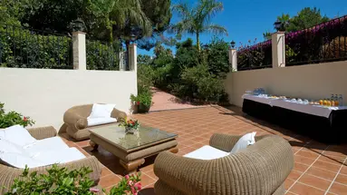 HOTEL BLUEBAY BANUS