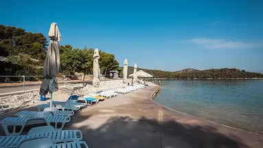 HOTEL BOROVNIK