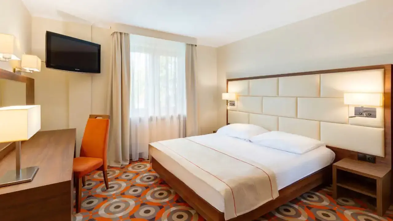 Hotel Boss