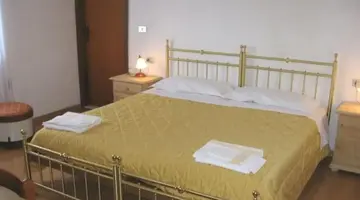 Hotel Bucaneve