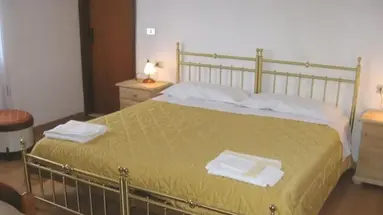 Hotel Bucaneve