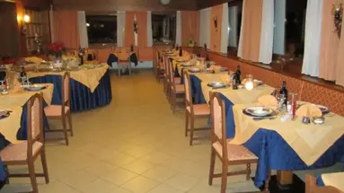 Hotel Bucaneve