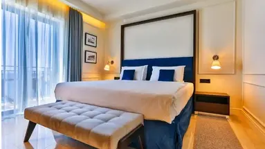 Hotel California by Aycon