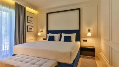 Hotel California by Aycon